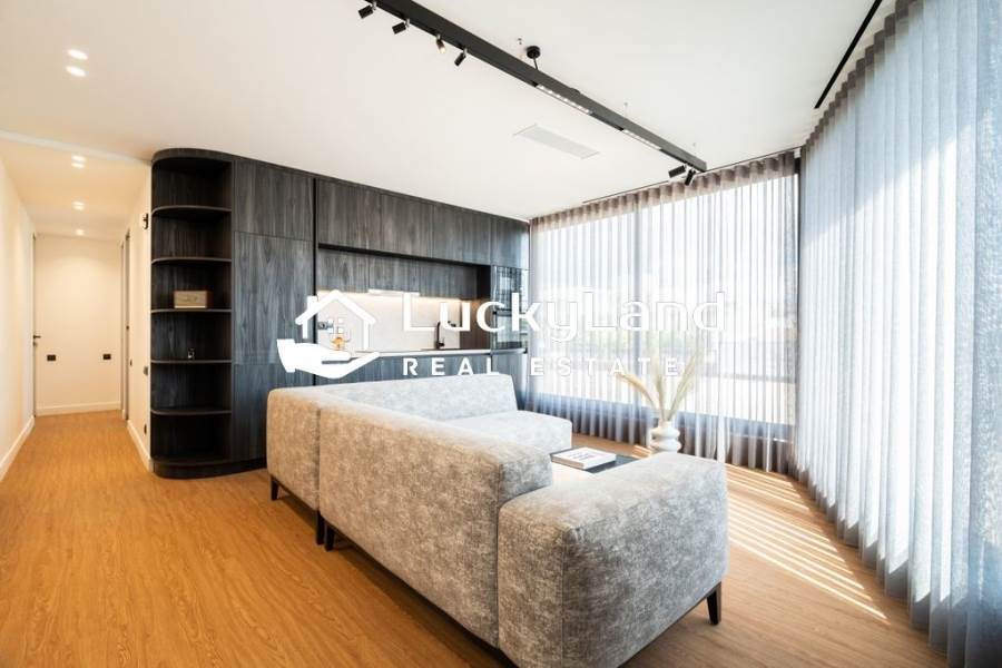 (For Rent) Residential Apartment || Athens South/Glyfada - 100 Sq.m, 2 Bedrooms, 6.000€ 