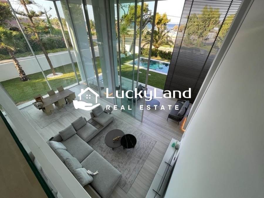 (For Rent) Residential Maisonette || Athens South/Glyfada - 217 Sq.m, 3 Bedrooms, 15.000€ 