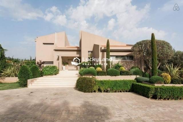 (For Rent) Residential Villa || Athens North/Marousi - 1.000 Sq.m, 6 Bedrooms, 15.000€ 