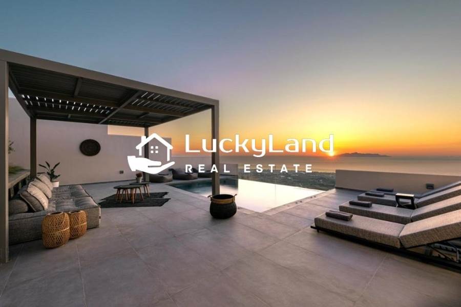 (For Sale) Commercial Hotel || Cyclades/Santorini-Thira - 860 Sq.m, 6.300.000€ 