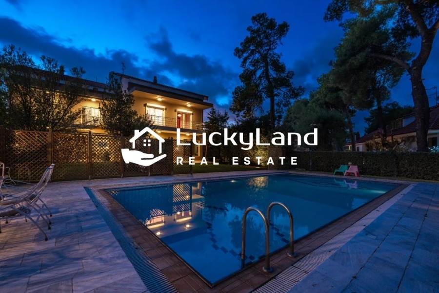 (Προς Ενοικίαση) Κατοικία Μεζονέτα || Αθήνα Βόρεια/Εκάλη - 550 τ.μ, 5.000€ 