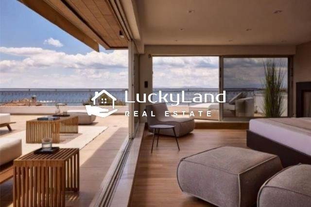 (Προς Ενοικίαση) Κατοικία Μεζονέτα || Ανατολική Αττική/Βάρη-Βάρκιζα - 260 τ.μ, 4 Υ/Δ, 20.000€ 