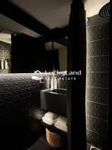 slide1 thumbnail